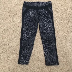 Fabletics cropped leggings